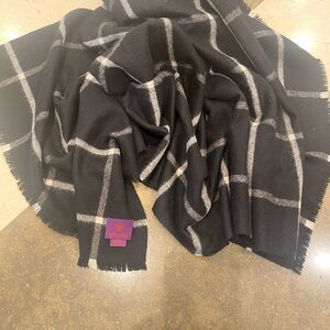 Scarf lovers- Black and White (lightly used) Phenix scarf